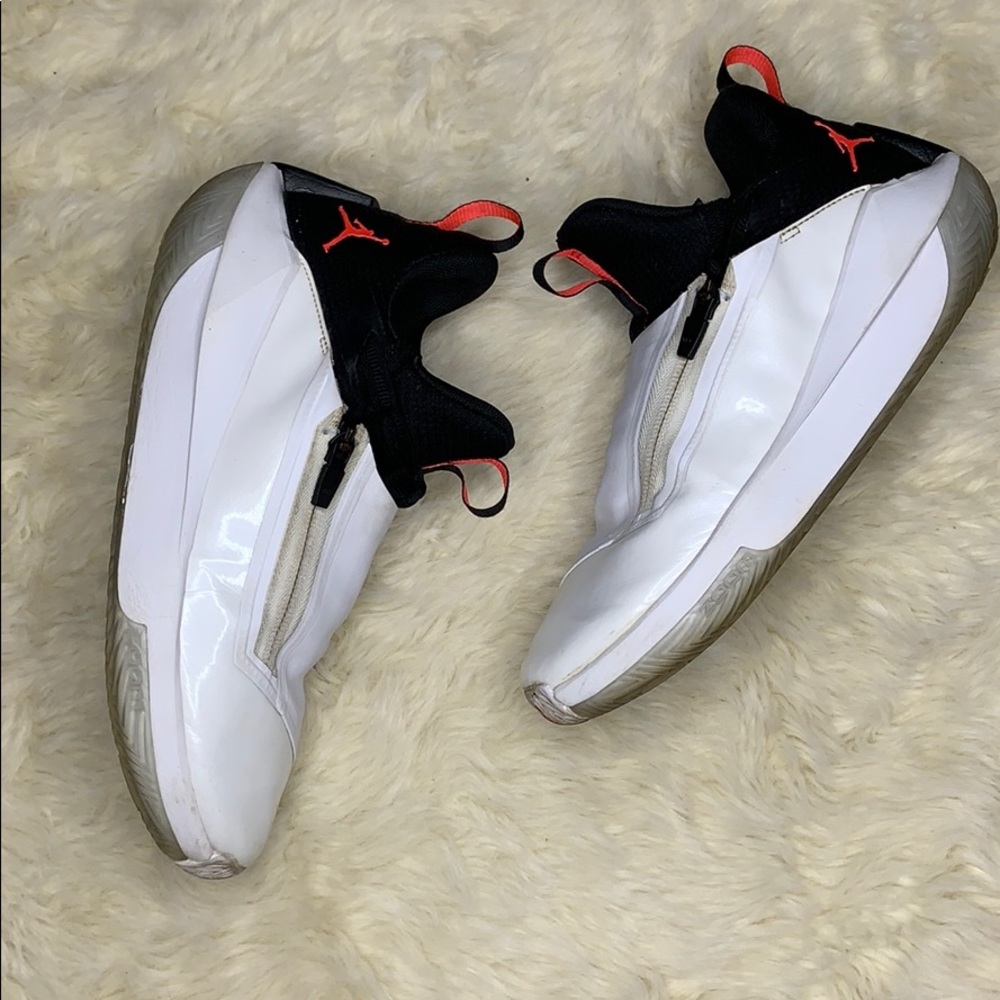 jordan jumpman hustle white
